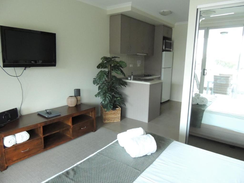 Airlie Central Apartments Airlie Beach Szoba fotó